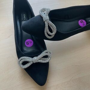 Brand new bow flats